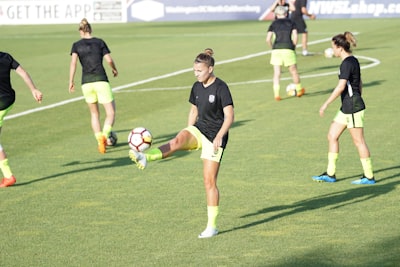 الدوري الإنجليزي اليوم مباشرليفربول يواصل مسيرته نحو الصدارة